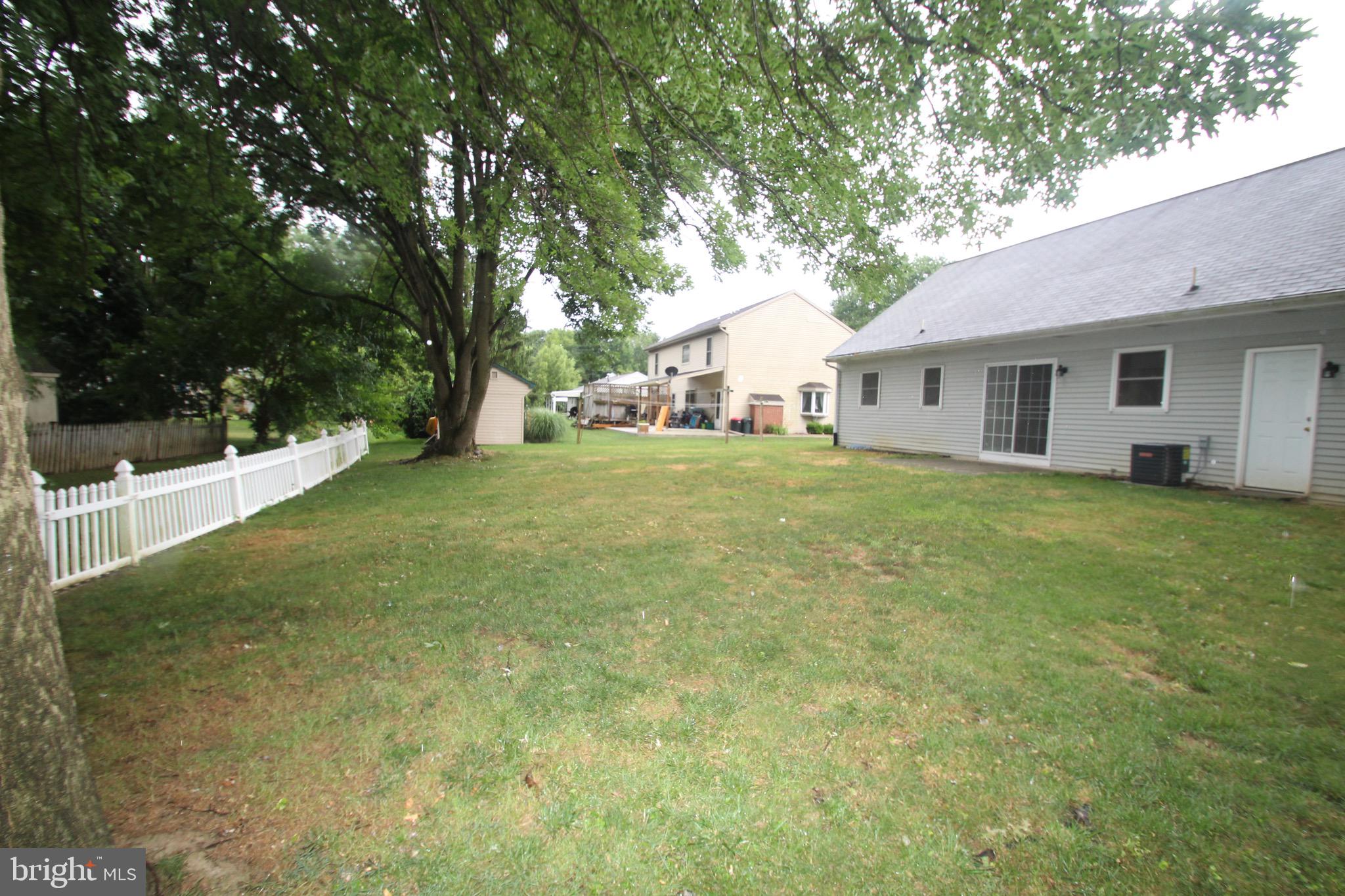 225 Skylark Road Lititz, PA 17543 - Photo 9 of 30