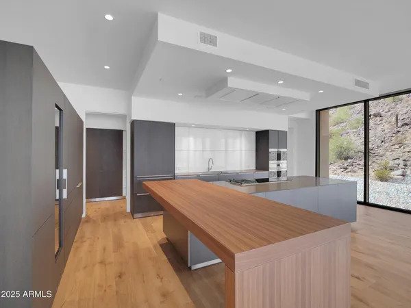 $5,950,000 | 5000 North Camelback Ridge Drive, Unit 409, Scottsdale, AZ 85251