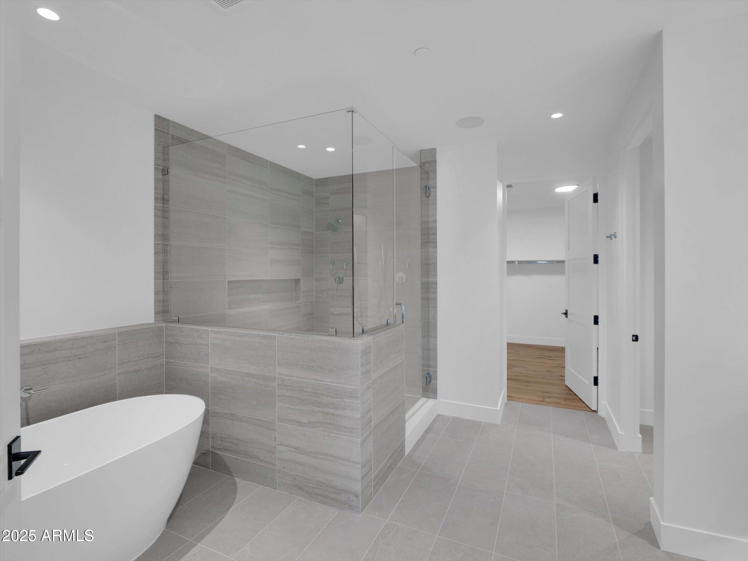 5000 North Camelback Ridge Drive, Unit 409 Scottsdale, AZ 85251 - Photo 26 of 71 Primary bath