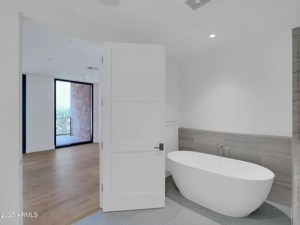 $5,950,000 | 5000 North Camelback Ridge Drive, Unit 409, Scottsdale, AZ 85251