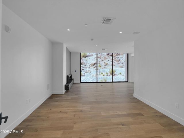 $5,950,000 | 5000 North Camelback Ridge Drive, Unit 409, Scottsdale, AZ 85253