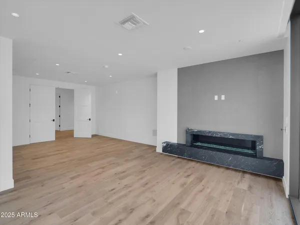 $5,950,000 | 5000 North Camelback Ridge Drive, Unit 409, Scottsdale, AZ 85251