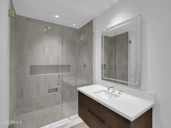 $5,950,000 | 5000 North Camelback Ridge Drive, Unit 409, Scottsdale, AZ 85251