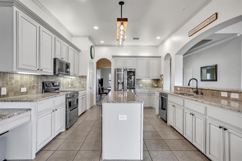 12286 Emerald Ranch Lane North Forney, TX 75126 - Photo 13 of 40