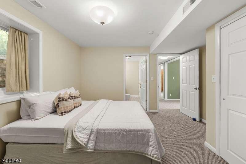 100 Pine Grove Road Berkeley Heights, NJ 07922 - Photo 32 of 48