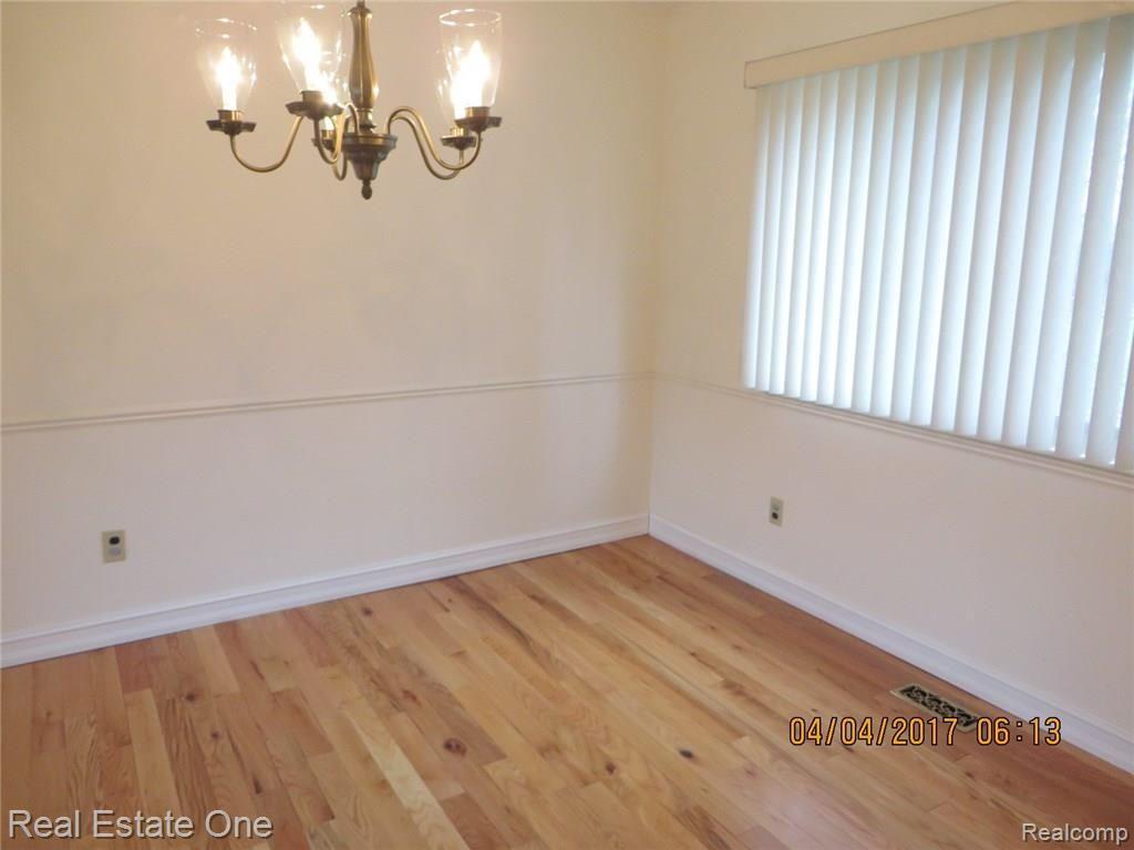 682 Spartan Drive Rochester, MI 48309 - Photo 15 of 30 IMG_5507.JPG