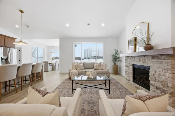 $739,900 | 3630 Decorah Way South, Fargo, ND 58104