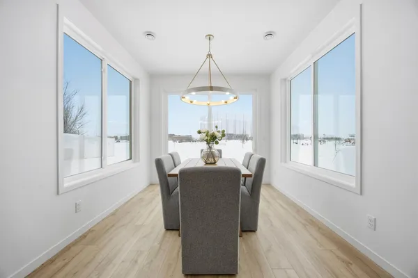 $739,900 | 3630 Decorah Way South, Fargo, ND 58104