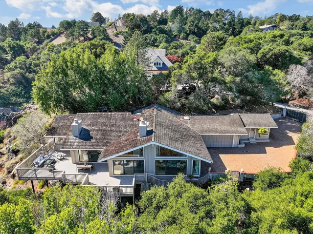 $3,990,000 | 30 Bluebell Lane, Hillsborough, CA 94010