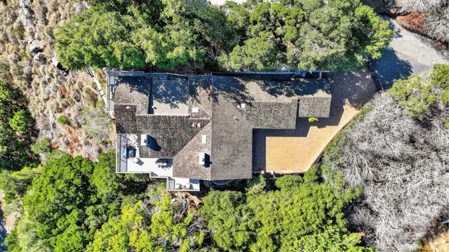 $3,990,000 | 30 Bluebell Lane, Hillsborough, CA 94010