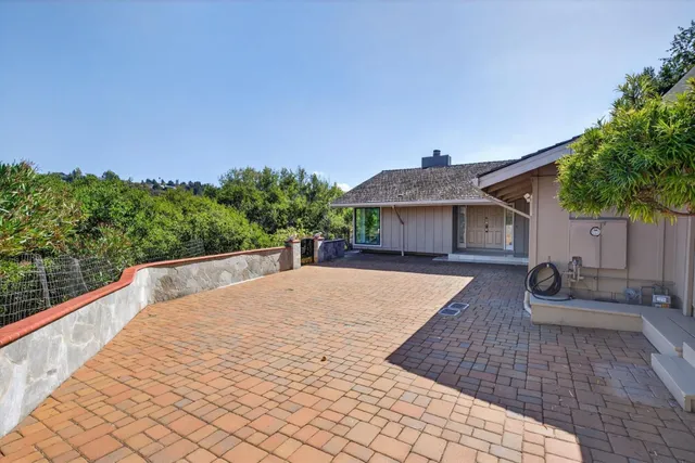 $3,990,000 | 30 Bluebell Lane, Hillsborough, CA 94010