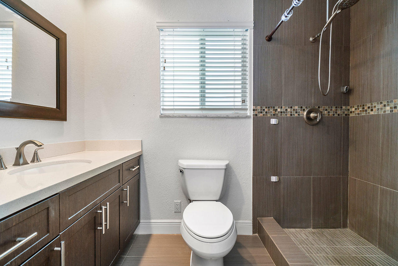 1300 Southwest 14th Avenue Boca Raton, FL 33486 - Photo 11 of 33 Master Bath