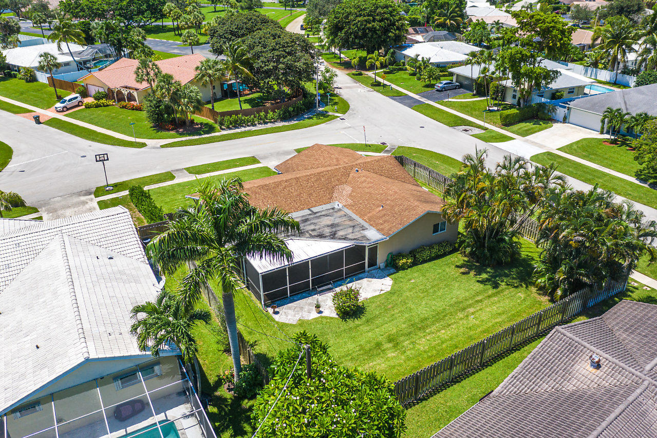 1300 Southwest 14th Avenue Boca Raton, FL 33486 - Photo 31 of 33 Great Property