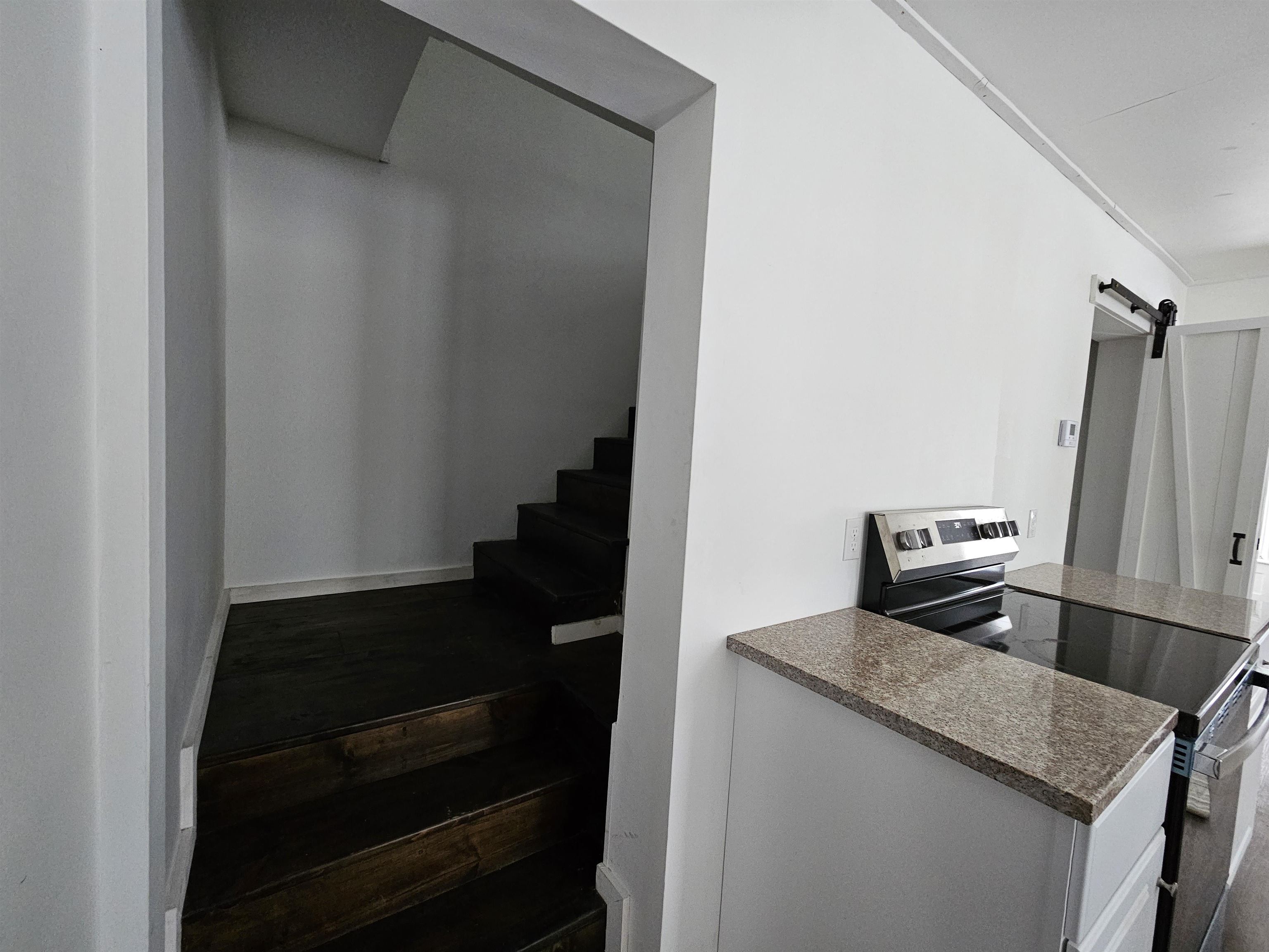 49 Winter Street Hardwick, VT 05843 - Photo 12 of 24