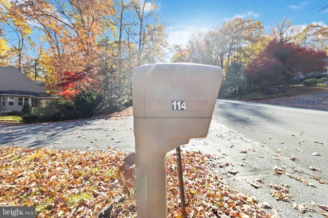 $699,900 | 114 Stanley Drive, Palmyra, PA 17078