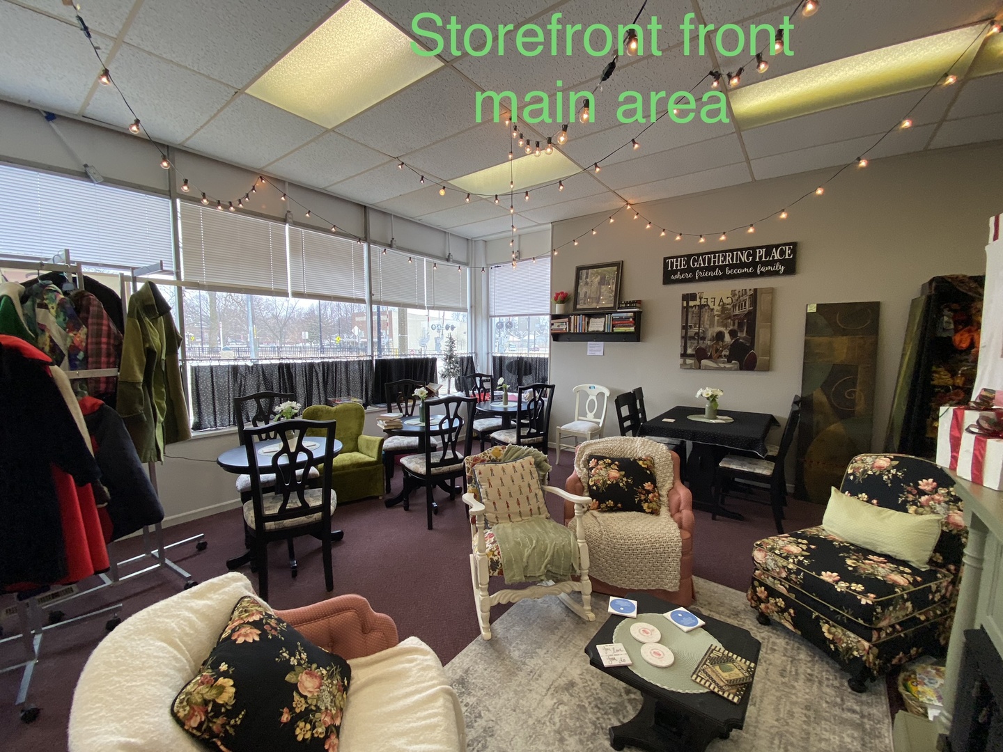 104 South Franklin Street Dwight, IL 60420 - Photo 14 of 18 a living room with furniture and a flat screen tv