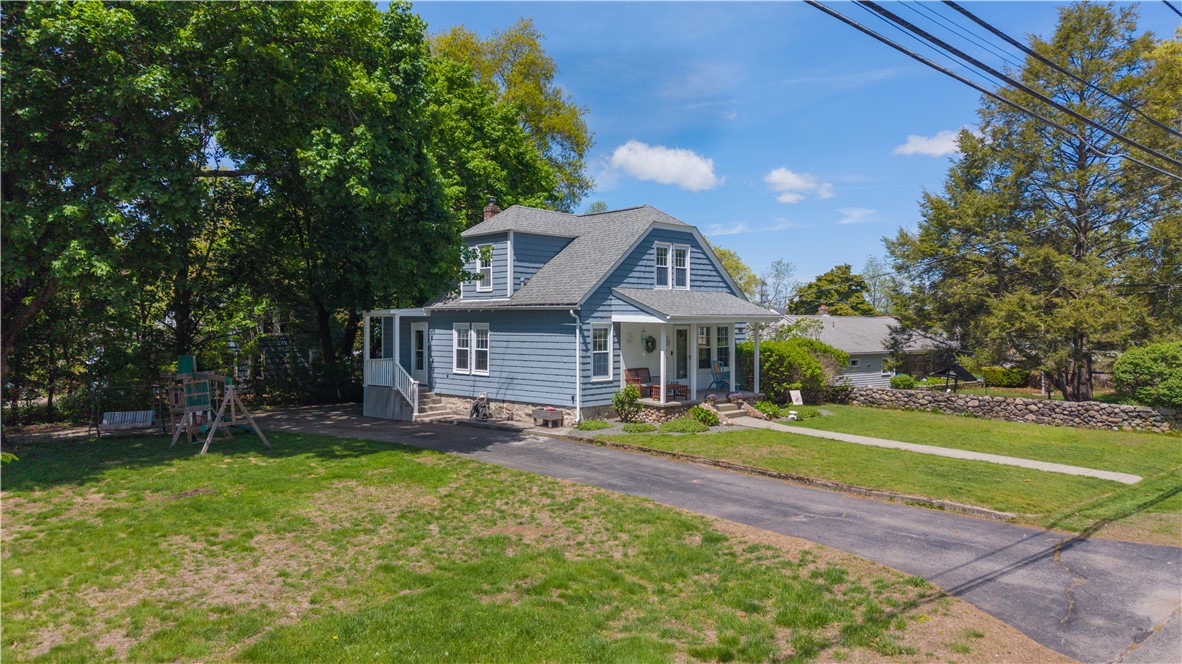 195 Talcott Street Woonsocket, RI 02895 - Photo 2 of 34