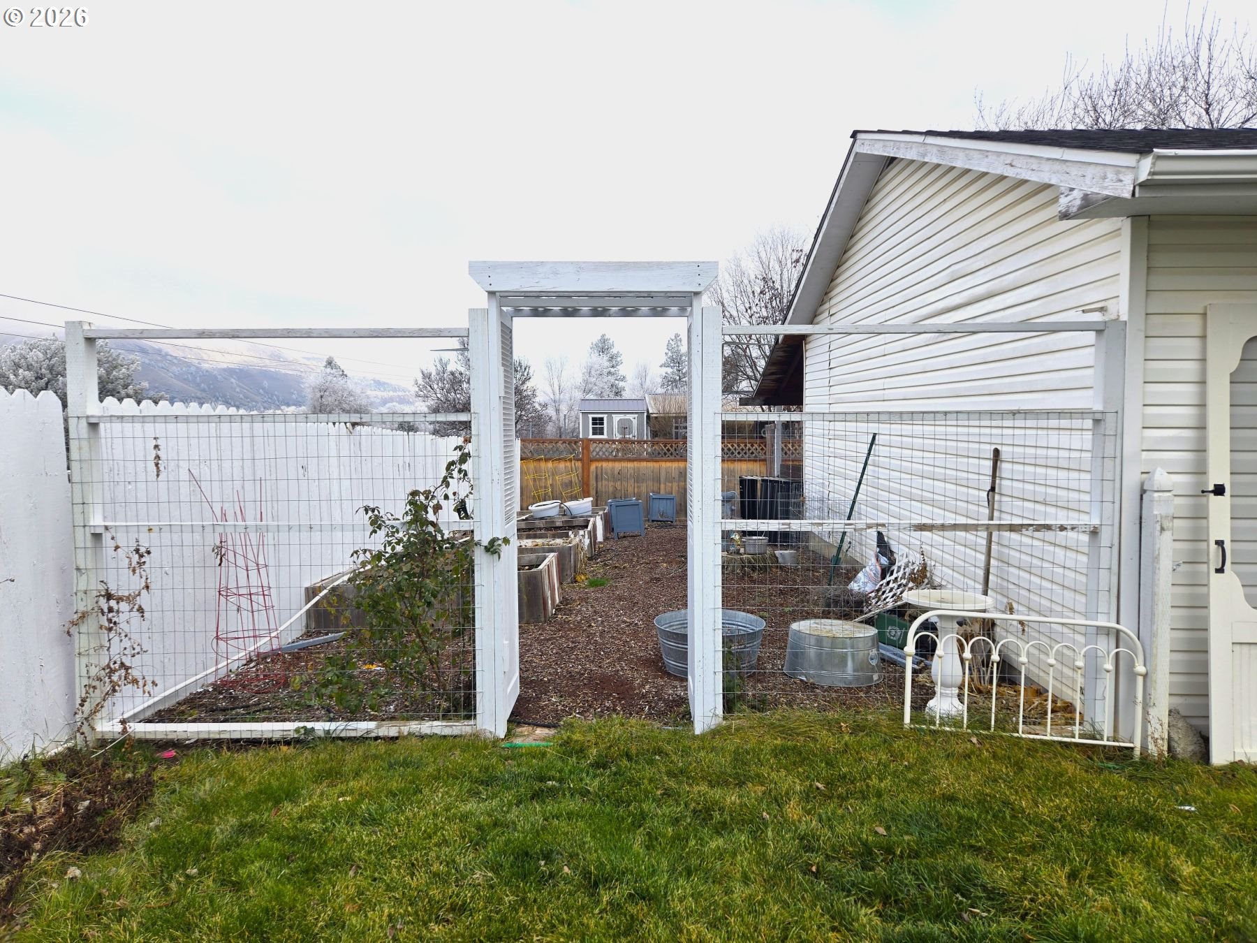 633 Southeast Hillcrest Road John Day, OR 97845 - Photo 15 of 48 a view of a porch with a yard