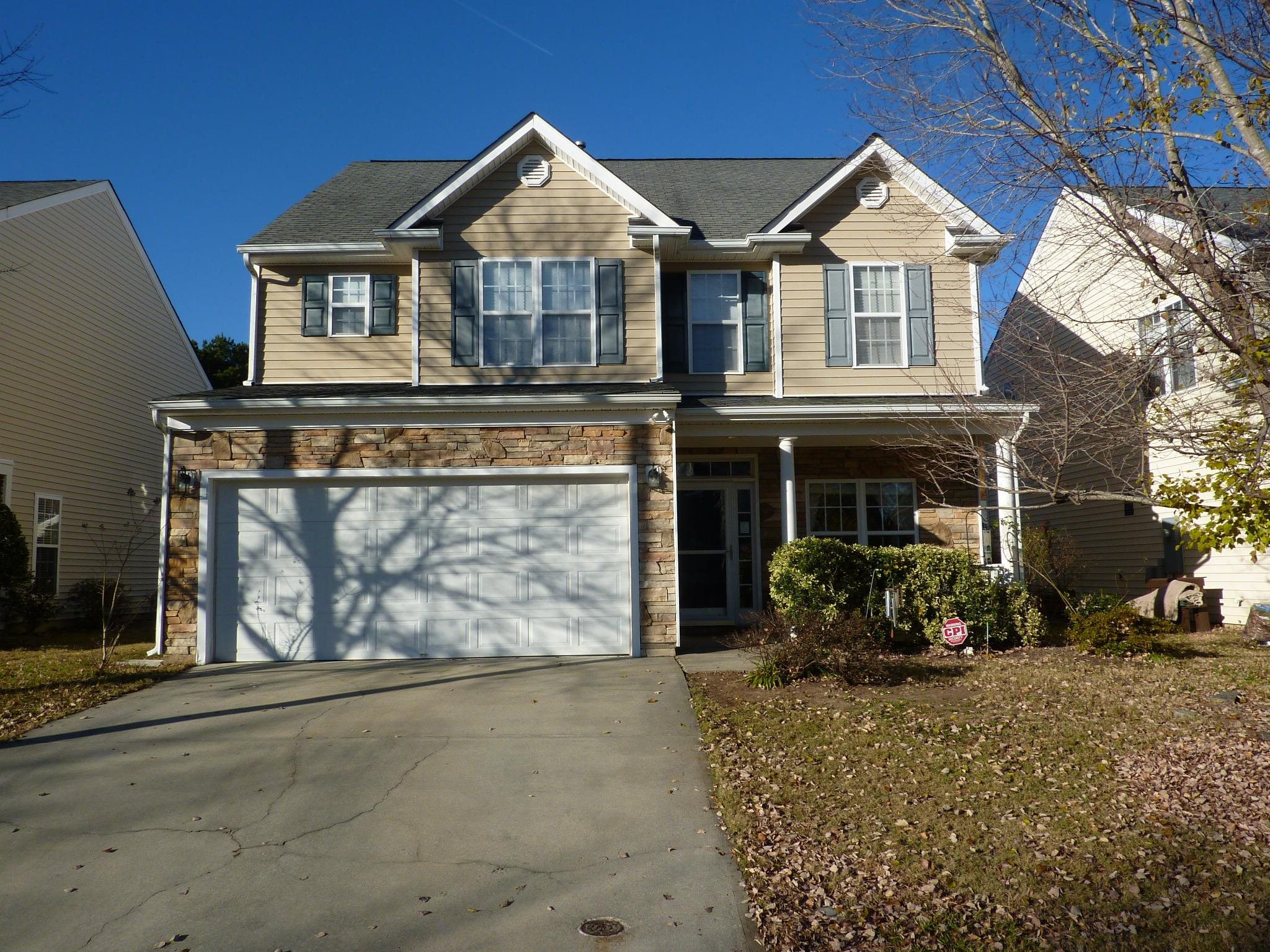 This 2 story home sits on a .12 acre lot in the Castle Berry subdivision! 5943 Brambleberry Way