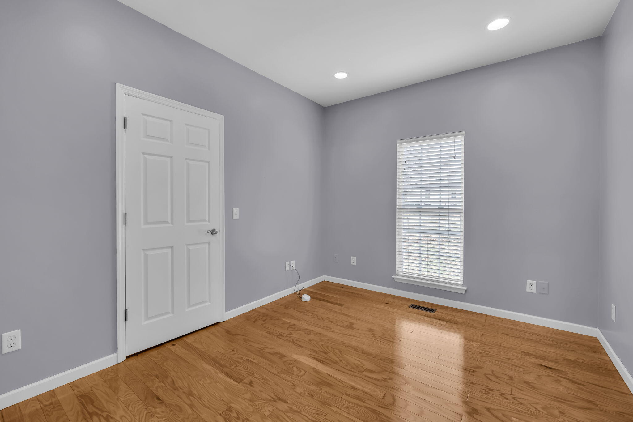 2036 Hickory Valley Road Chattanooga, TN 37421 - Photo 25 of 45 25-web-or-mls-2036-hickory-valley-rd