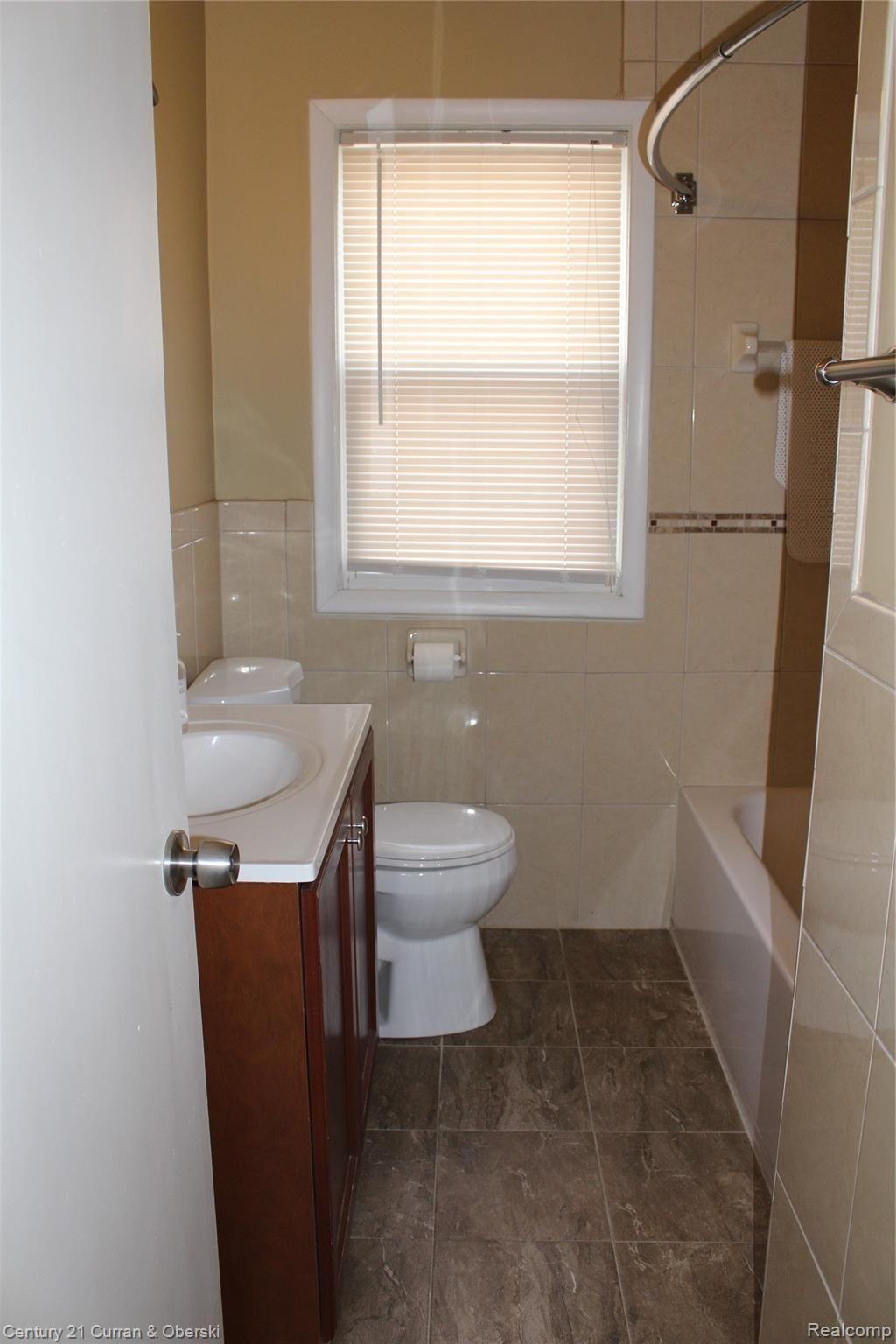 161 Shadowlawn Street Inkster, MI 48141 - Photo 8 of 15 IMG_0139.JPG