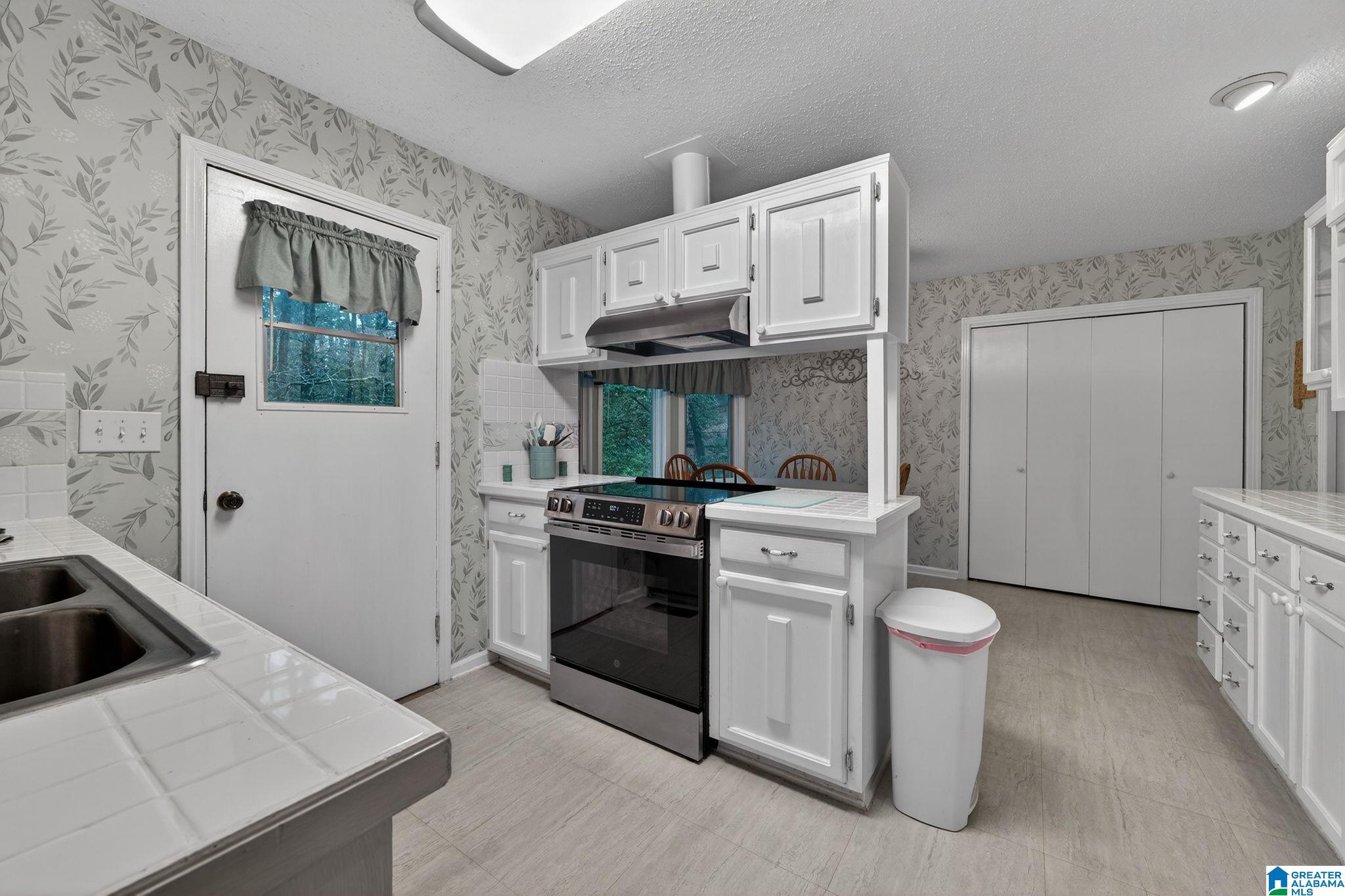 5008 Indian Valley Road Birmingham, AL 35244 - Photo 17 of 61