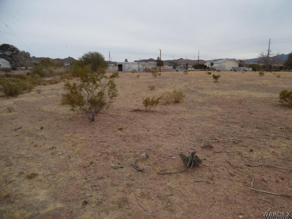 2957 West Carmichael Road Golden Valley, AZ 86413 - Photo 7 of 16