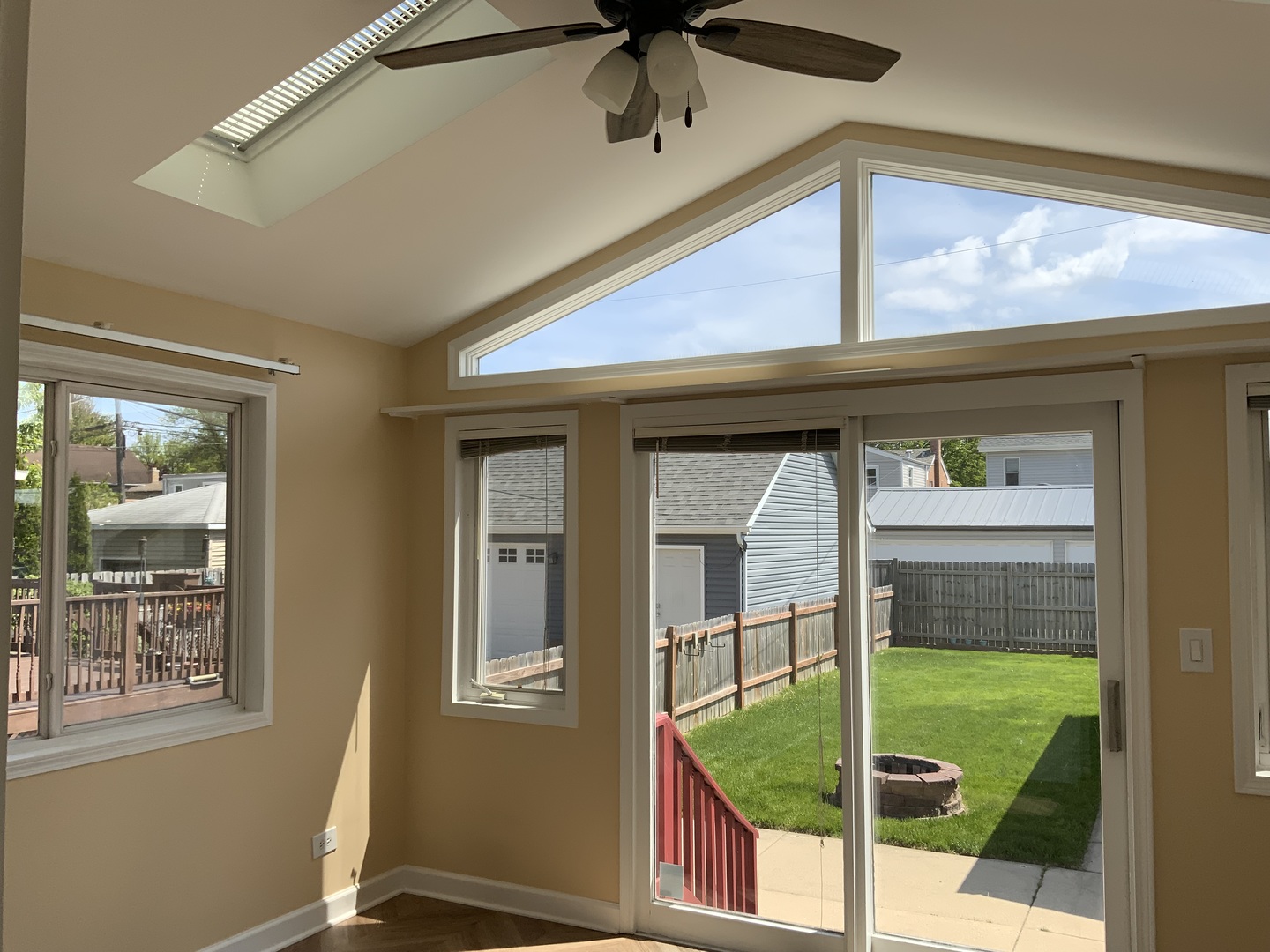 7835 West Berwyn Avenue Chicago, IL 60656 - Photo 8 of 17 a view of an entryway