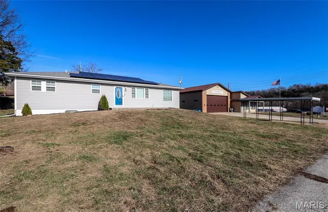 $219,900 | 6975 Wild Cherry Drive, House Springs, MO 63051