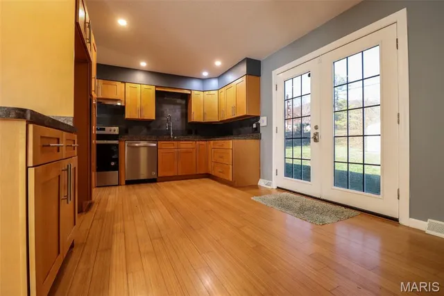 $219,900 | 6975 Wild Cherry Drive, House Springs, MO 63051