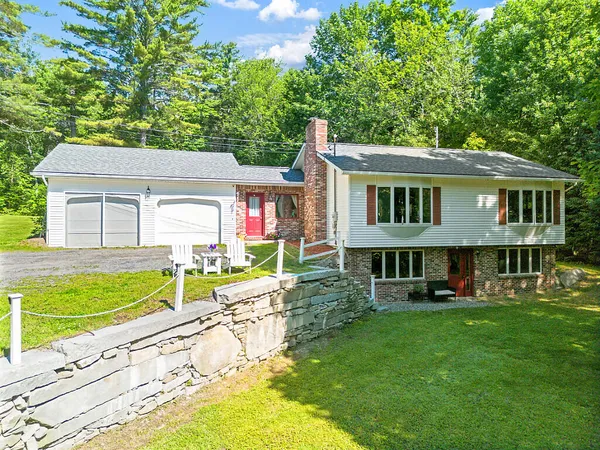 $449,900 | 573 Augusta Road, Belgrade, ME 04917