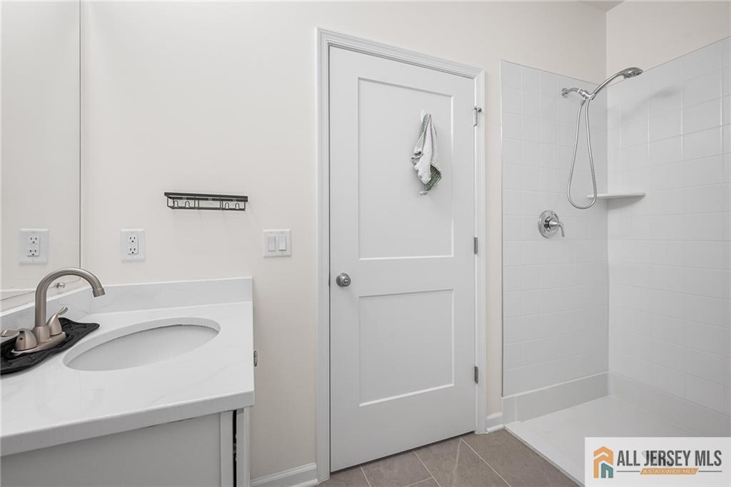 702 Station Road Dunellen, NJ 08812 - Photo 15 of 44 Gallery Image 15