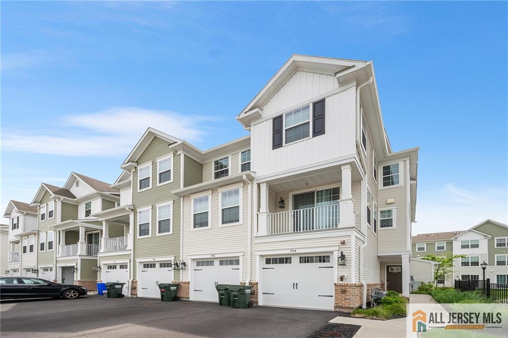 702 Station Road Dunellen, NJ 08812 - Photo 2 of 44 Gallery Image 2