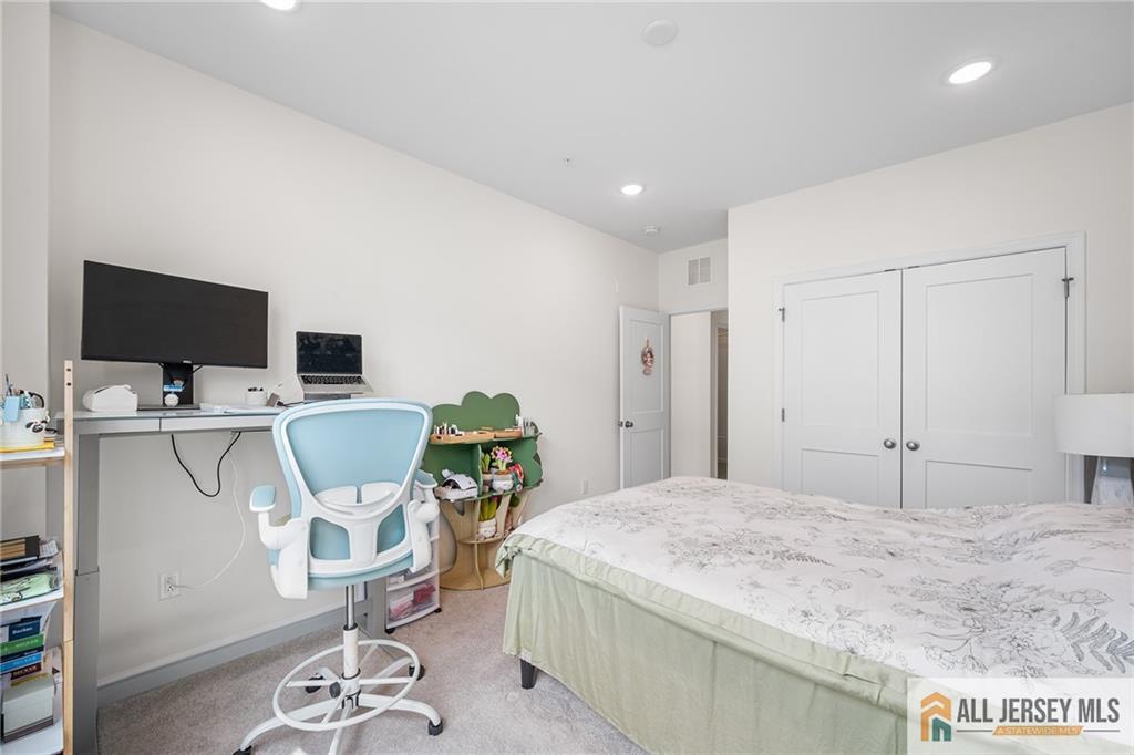 702 Station Road Dunellen, NJ 08812 - Photo 25 of 44 Gallery Image 25