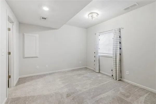 $449,950 | 1401 Rylee Court, Raymore, MO 64083