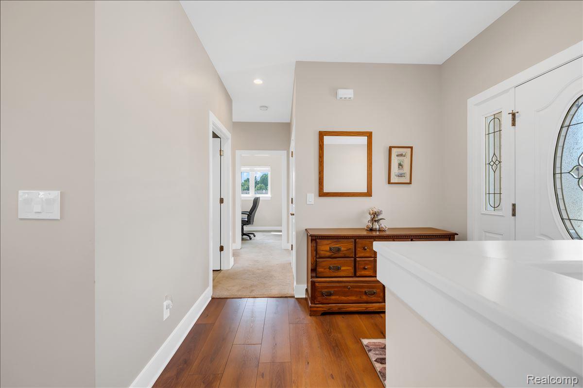4266 McCandlish Road Grand Blanc, MI 48439 - Photo 12 of 68 08-DSC03879.jpg
