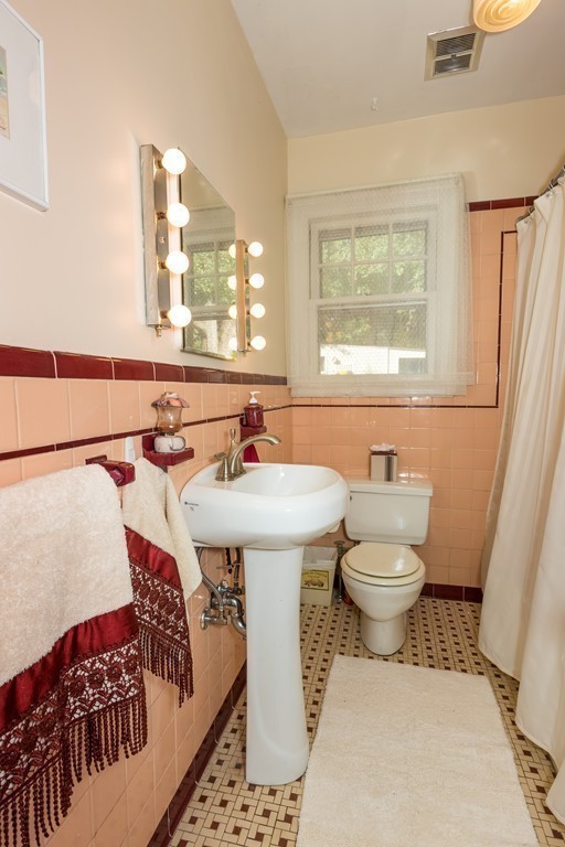 113 Landham Road Sudbury, MA 01776 - Photo 16 of 26 Gallery Image 16