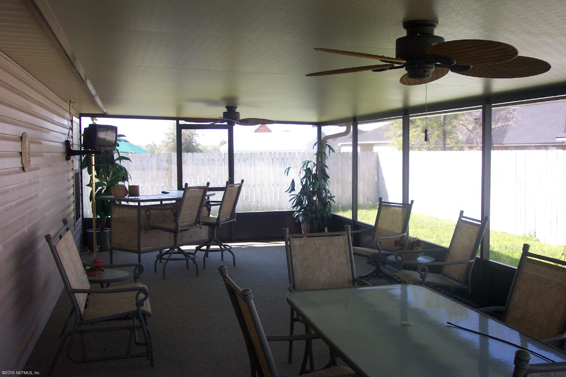 577 Thornberry Road Orange Park, FL 32073 - Photo 4 of 8 Enormous porch