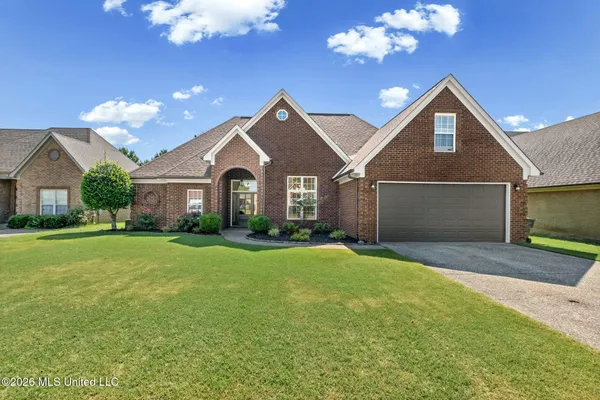 $330,000 | 2360 Della Street, Hernando, MS 38632