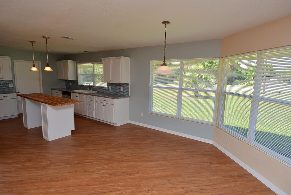 7206 Georges Road Fort Pierce, FL 34951 - Photo 18 of 30 Dning Area