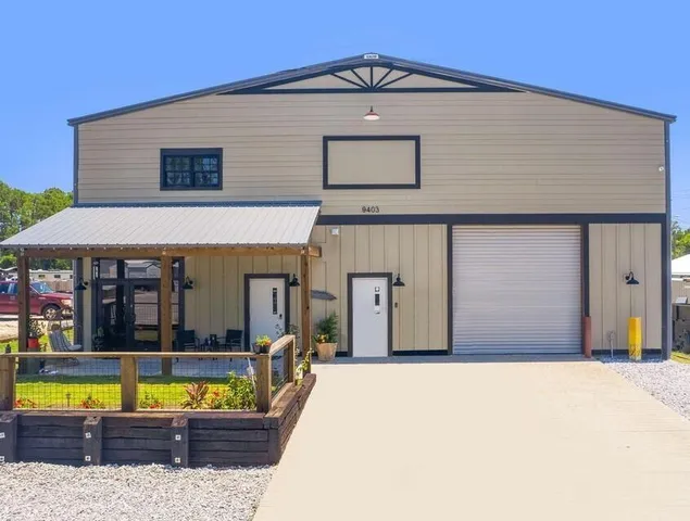 a front view of house with yard