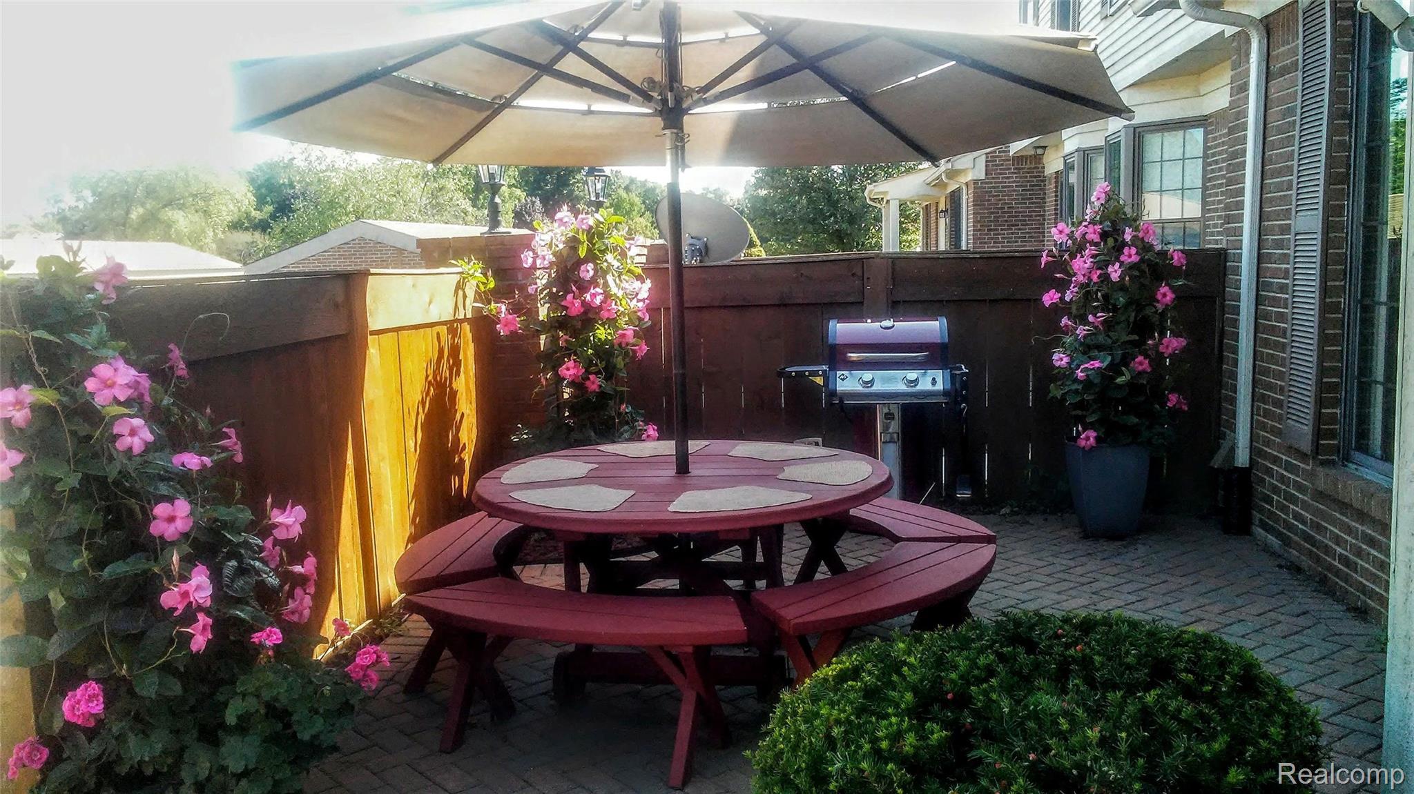 22076 Edgewater Novi, MI 48375 - Photo 4 of 47 22076 Edgewater Patio late Summer Early Fall 2019.jpg