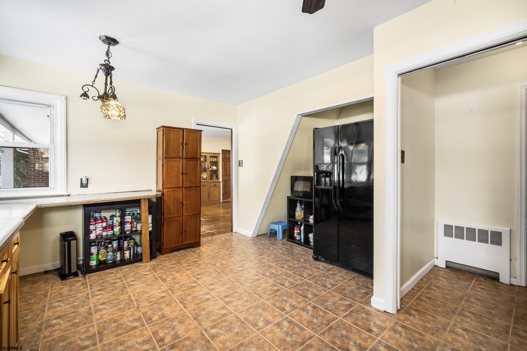 123 Bayview Drive Absecon, NJ 08201 - Photo 7 of 23 a view of a livingroom with furniture and a bedroom