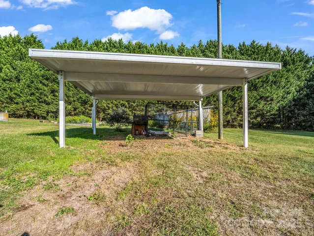 $310,000 | 1600 Orchard Road, Flat Rock, NC 28731