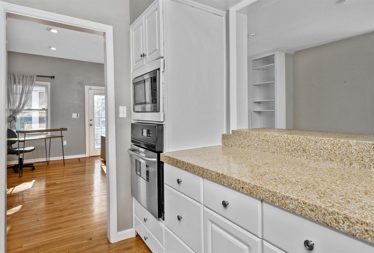 645 Rushton Road Cincinnati, OH 45226 - Photo 7 of 36 Gallery Image 7