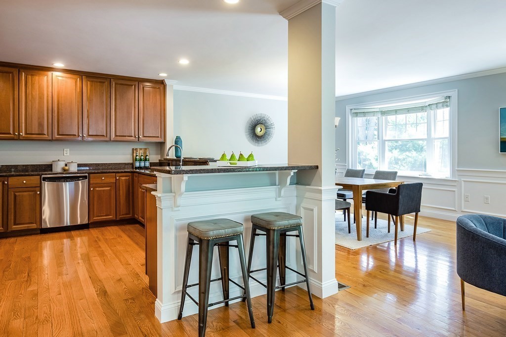 341 Marrett Road, Unit 3 Lexington, MA 02421 - Photo 7 of 22