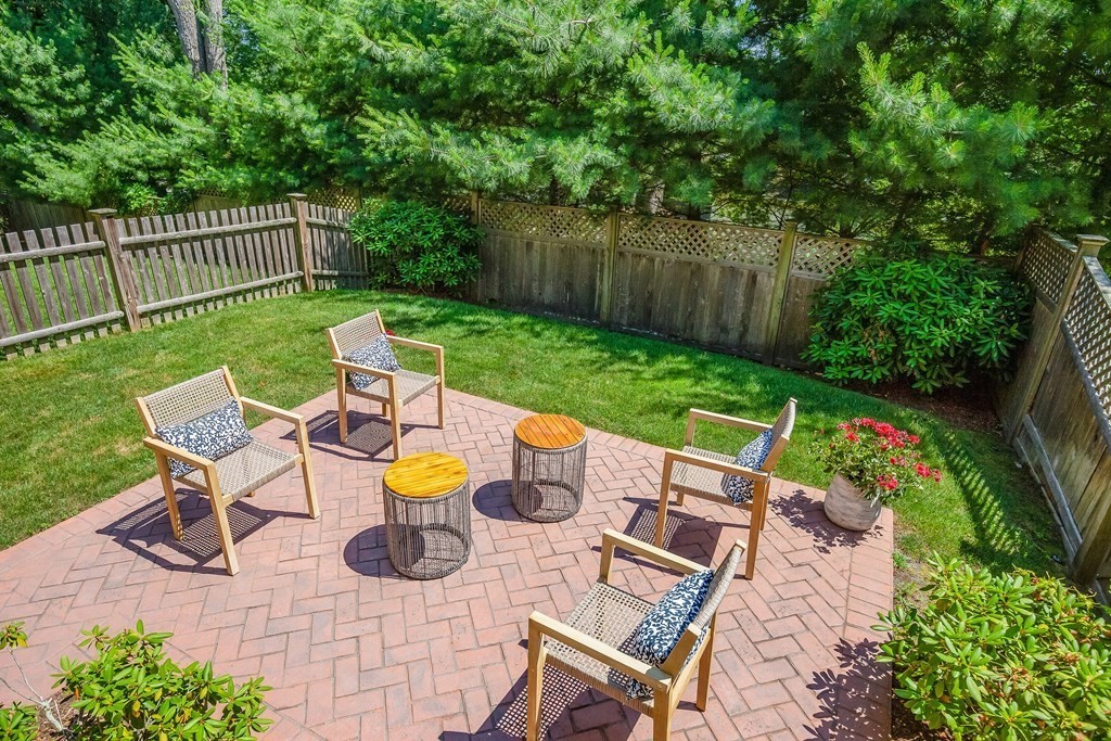 341 Marrett Road, Unit 3 Lexington, MA 02421 - Photo 8 of 22