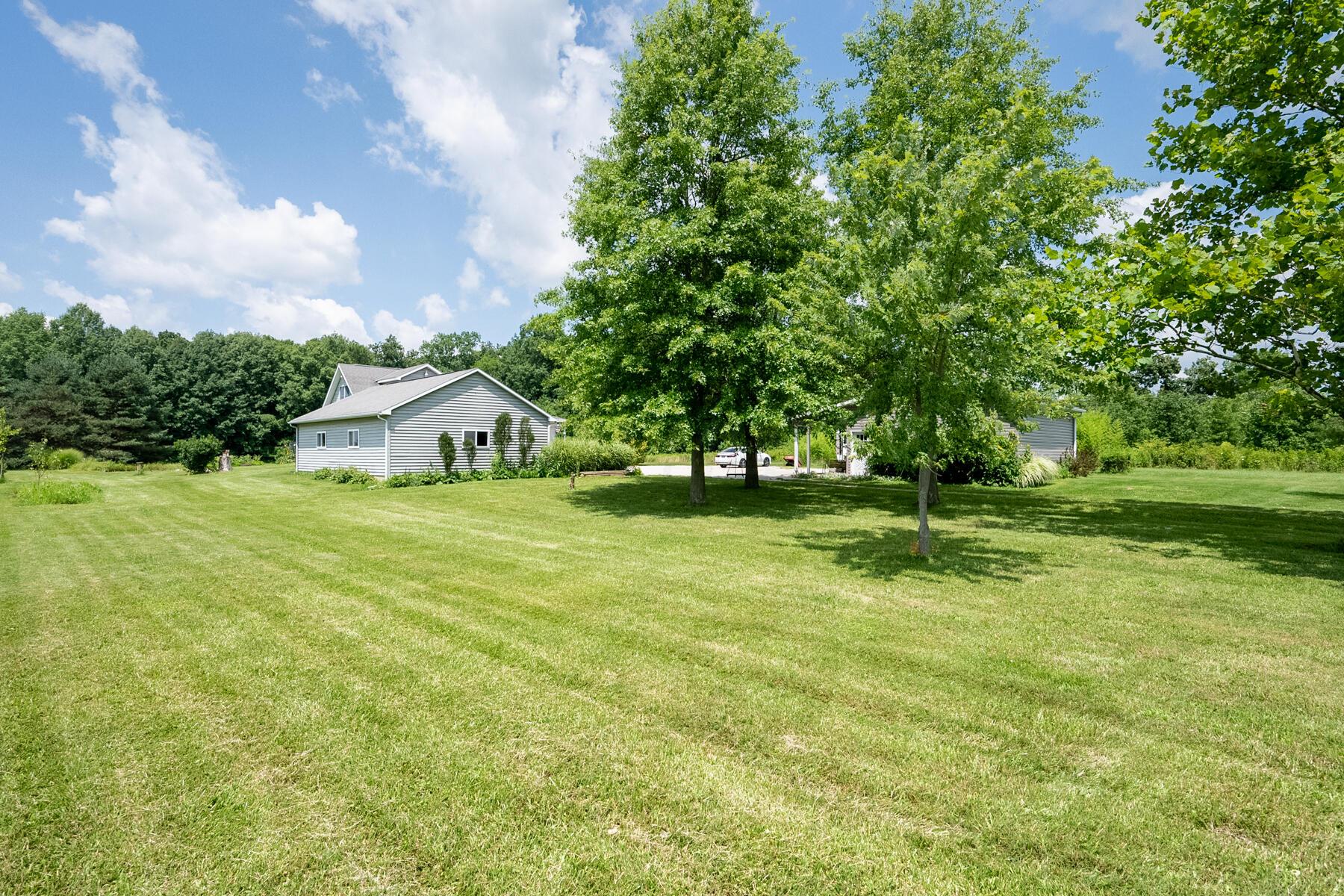 1055 N Old State Rd-118