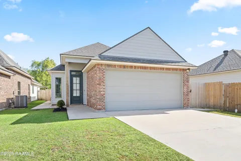$230,000 | 237 Twin Meadow Lane, Lafayette, LA 70508