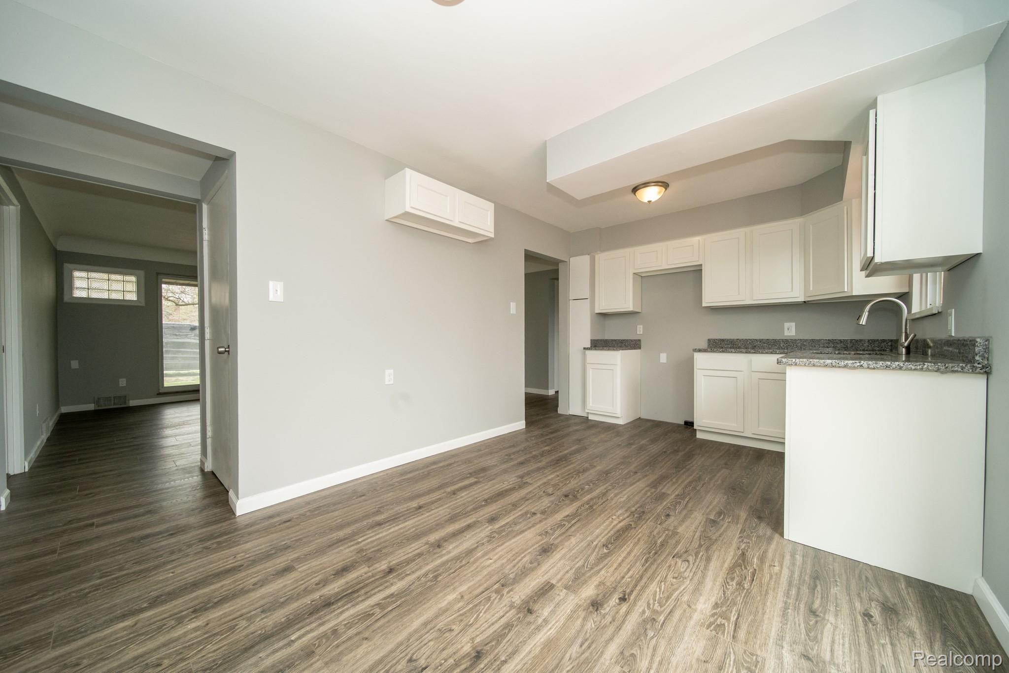 14141 Inkster Road Livonia, MI 48154 - Photo 7 of 57 DSC03197.jpg